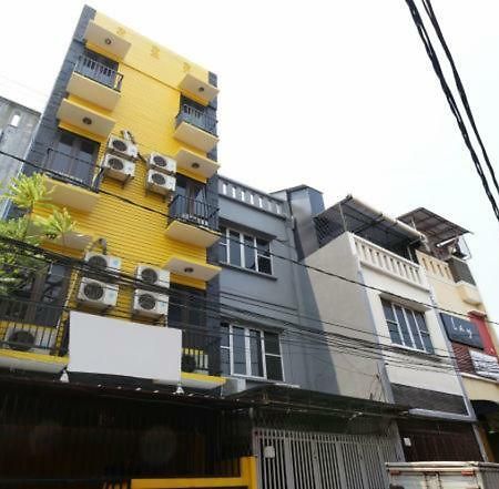 Kamar Keluarga Mangga Besar Hotel Jakarta Buitenkant foto