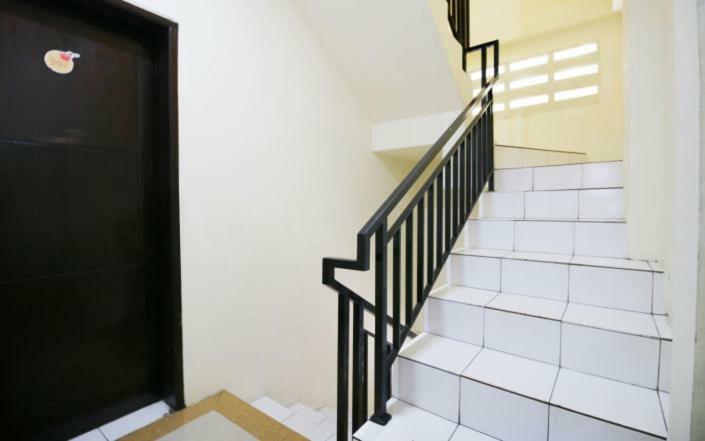 Kamar Keluarga Mangga Besar Hotel Jakarta Buitenkant foto