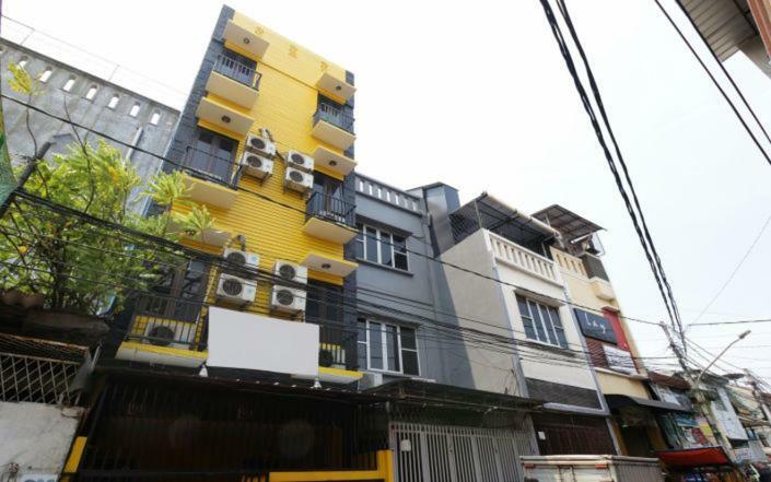 Kamar Keluarga Mangga Besar Hotel Jakarta Buitenkant foto