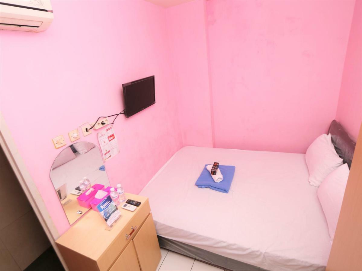 Kamar Keluarga Mangga Besar Hotel Jakarta Buitenkant foto